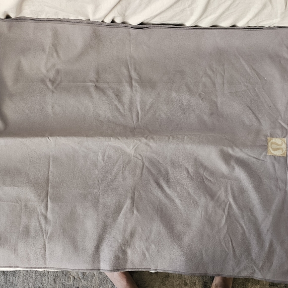 EQua plus yoga towel - Picture 3 of 5